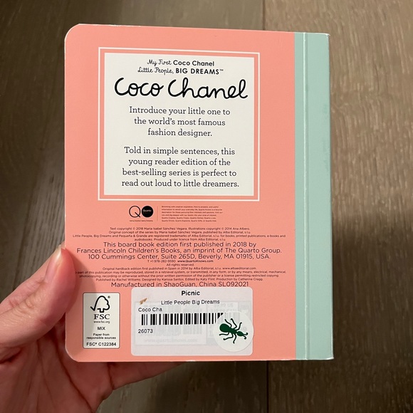 Coco and Greta book - little people big dreams - Picture 5 of 11